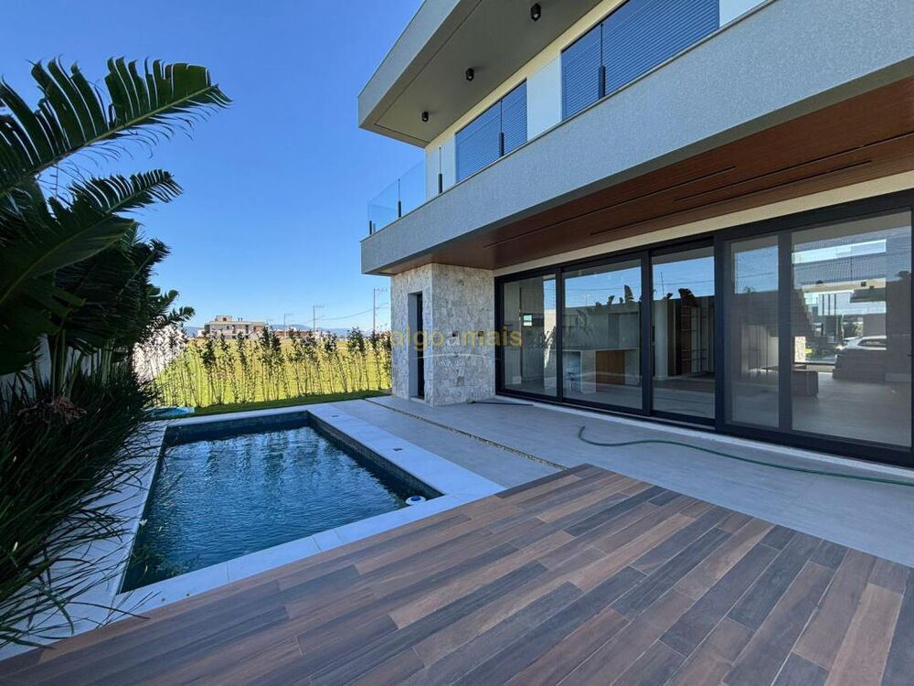 Casa de Condomínio à venda com 4 quartos, 220m² - Foto 12