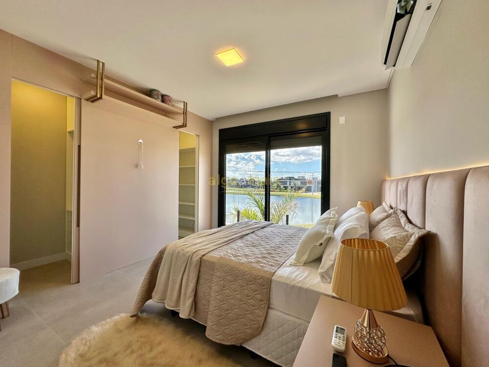 Casa, 4 quartos, 212 m² - Foto 9