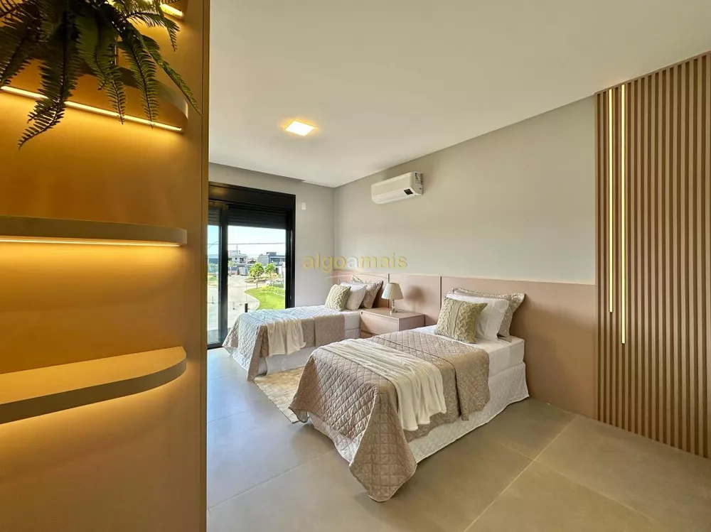 Casa, 4 quartos, 212 m² - Foto 8