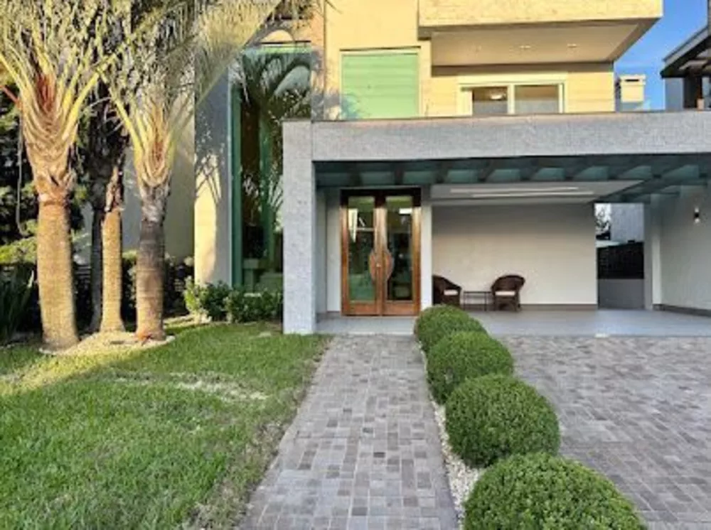 Casa de Condomínio à venda com 4 quartos, 250m² - Foto 3