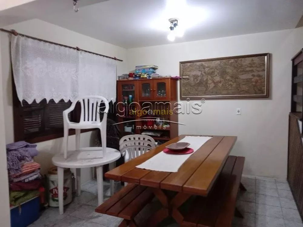 Casa, 4 quartos, 178 m² - Foto 1