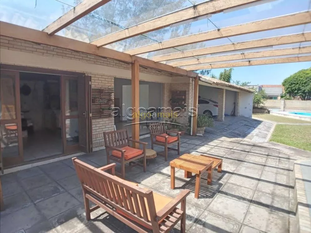 Casa, 6 quartos, 259 m² - Foto 2