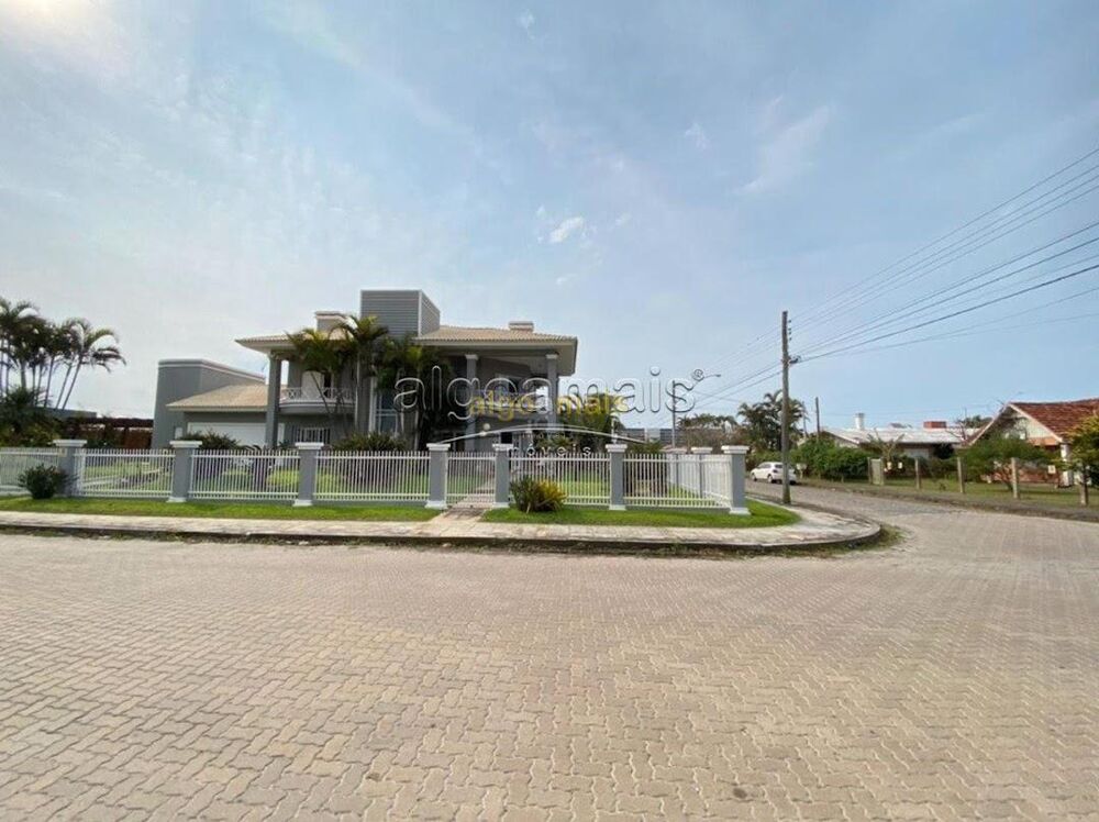 Casa, 4 quartos, 310 m² - Foto 2