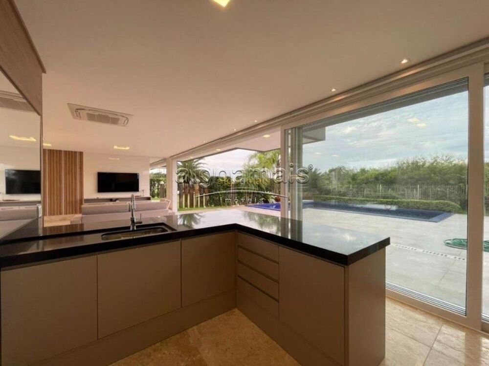 Casa de Condomínio à venda com 5 quartos, 404m² - Foto 2