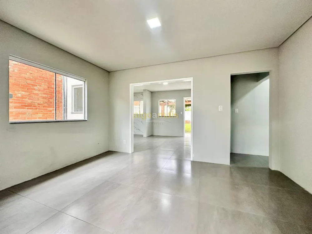Casa, 3 quartos, 240 m² - Foto 2