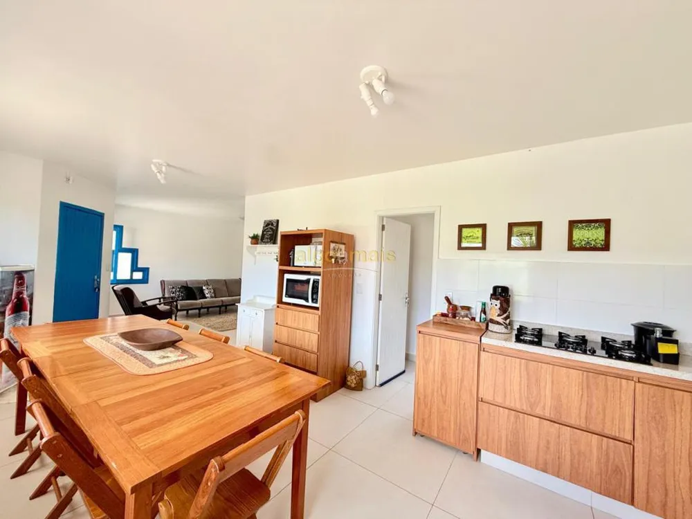 Casa, 4 quartos, 155 m² - Foto 1