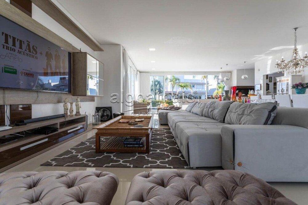 Casa de Condomínio à venda com 5 quartos, 559m² - Foto 4