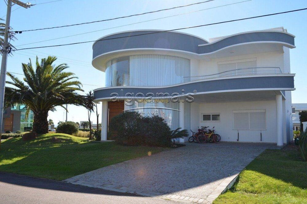 Casa de Condomínio à venda com 5 quartos, 559m² - Foto 2