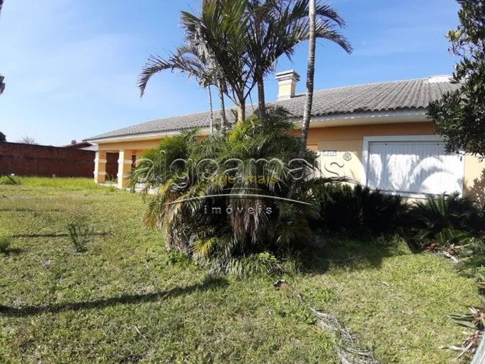 Casa, 4 quartos, 220 m² - Foto 1