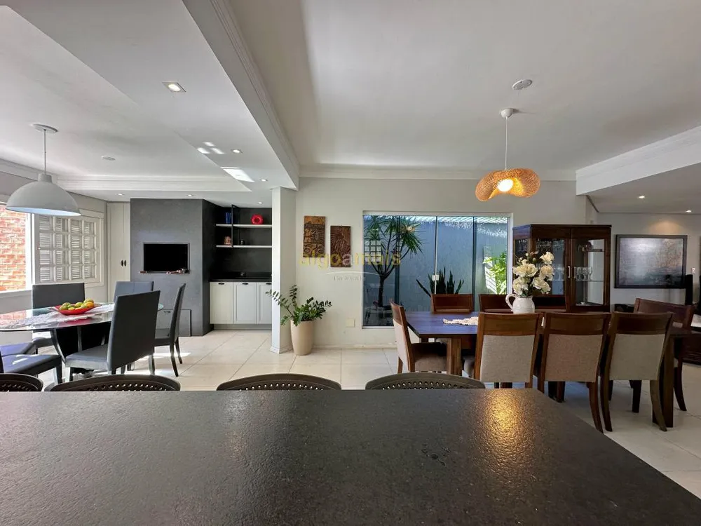 Casa, 5 quartos, 286 m² - Foto 6