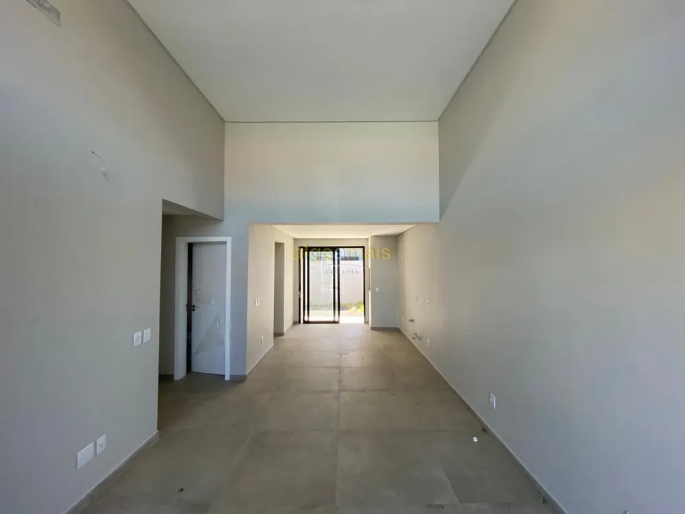 Casa, 4 quartos, 160 m² - Foto 1