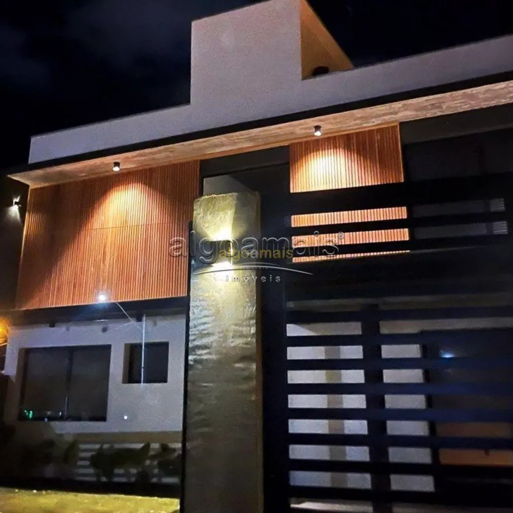 Casa, 4 quartos, 220 m² - Foto 1