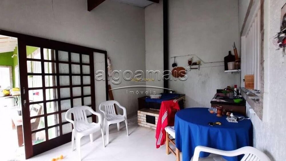 Casa, 3 quartos, 207 m² - Foto 3