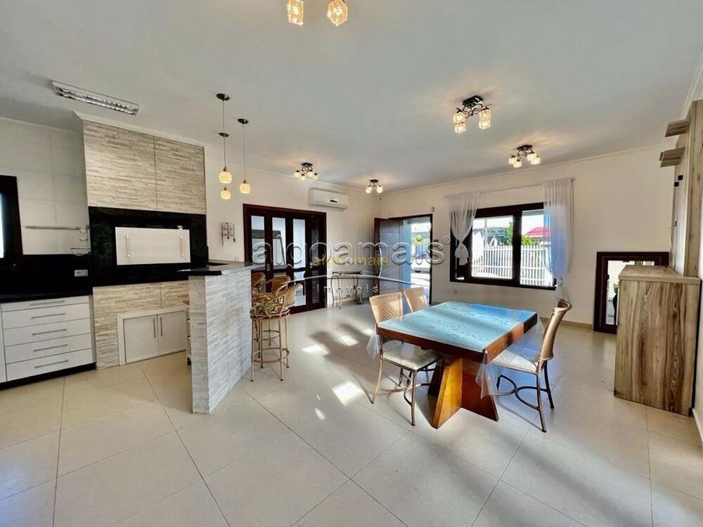 Casa, 3 quartos, 130 m² - Foto 2