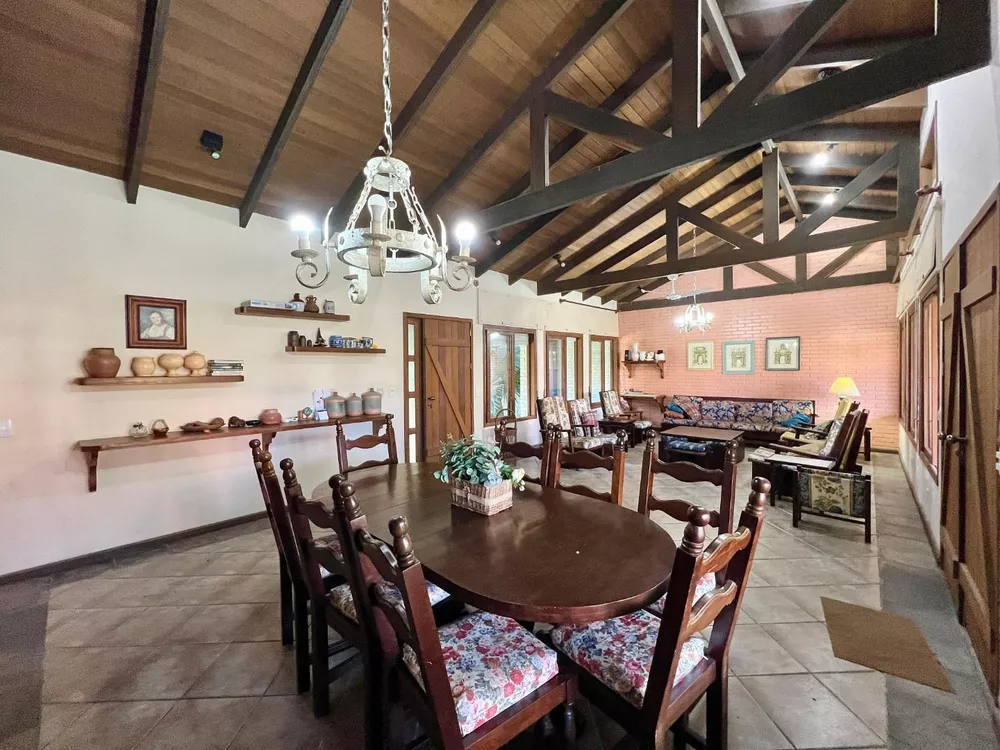 Casa, 3 quartos, 251 m² - Foto 4