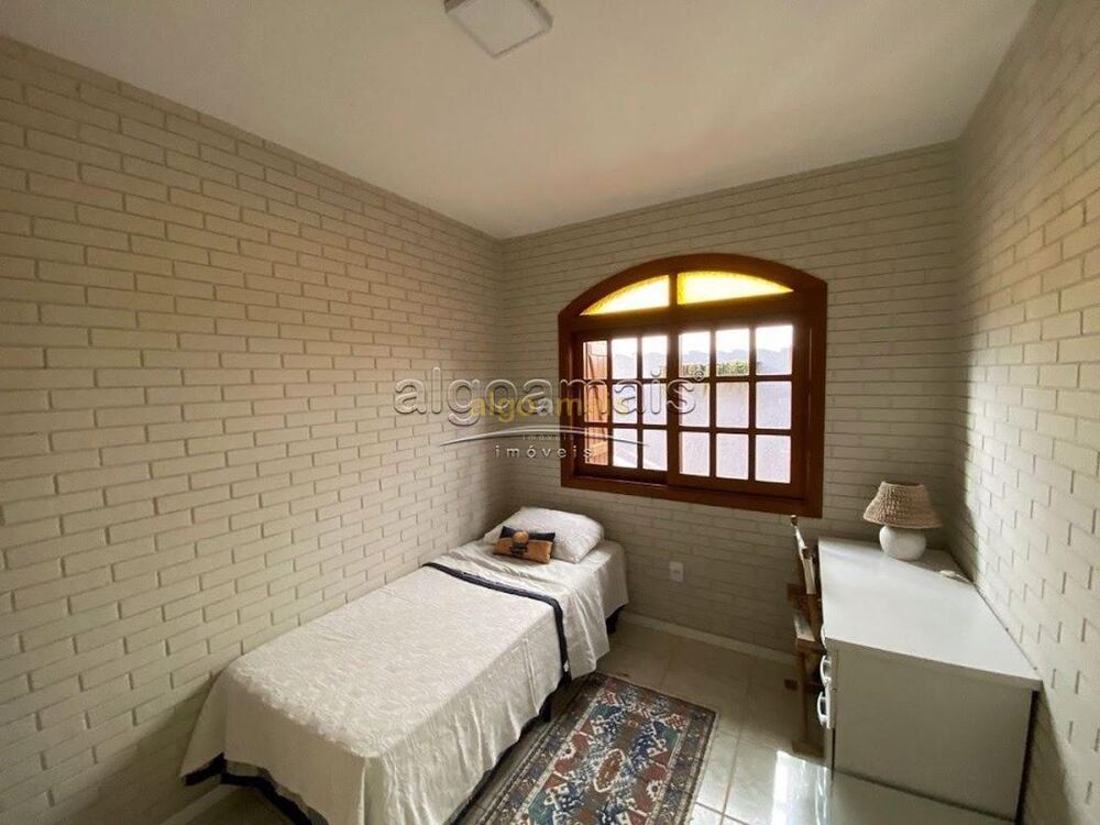 Casa, 3 quartos, 193 m² - Foto 2