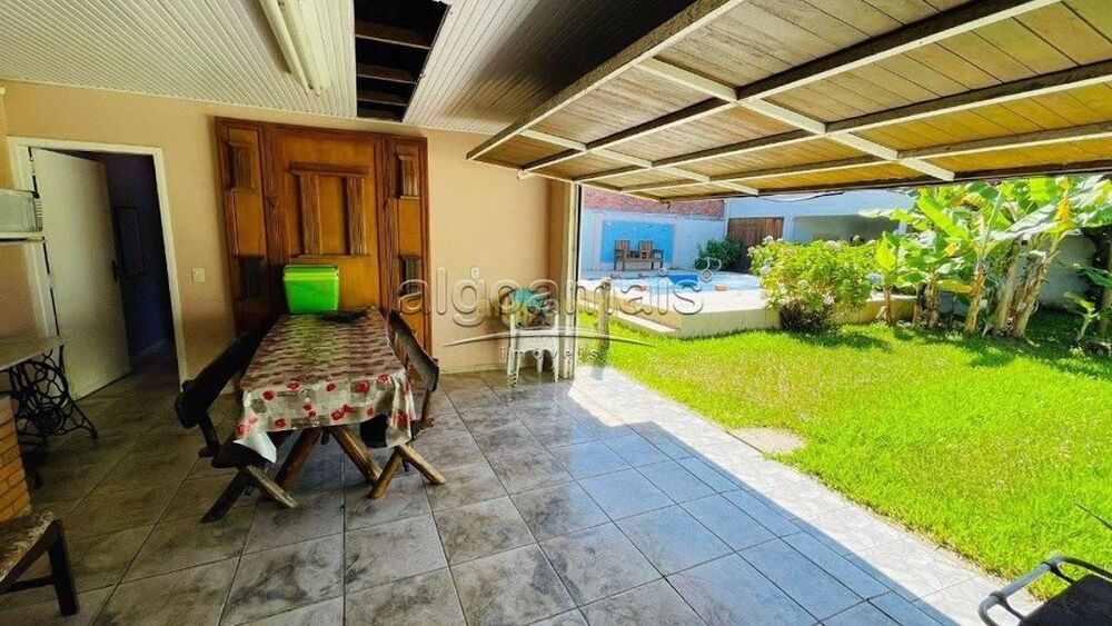 Casa à venda com 5 quartos, 180m² - Foto 11