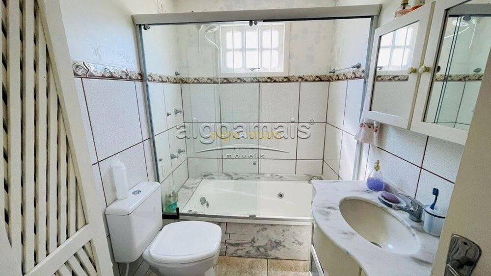 Casa à venda com 5 quartos, 180m² - Foto 7