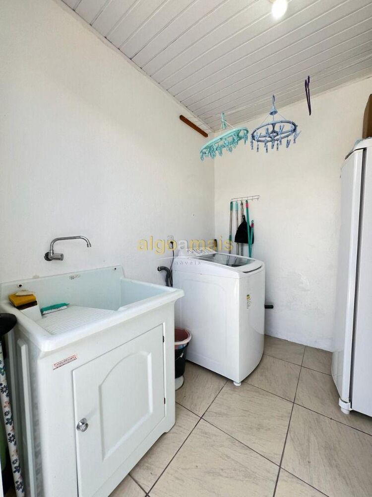 Casa, 3 quartos, 193 m² - Foto 2
