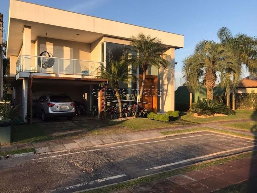 Casa de Condomínio à venda com 4 quartos, 347m² - Foto 1