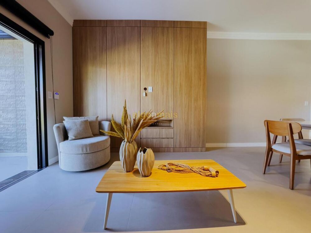 Casa, 3 quartos, 180 m² - Foto 1