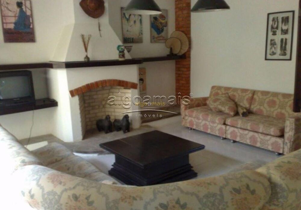 Casa, 4 quartos, 334 m² - Foto 1