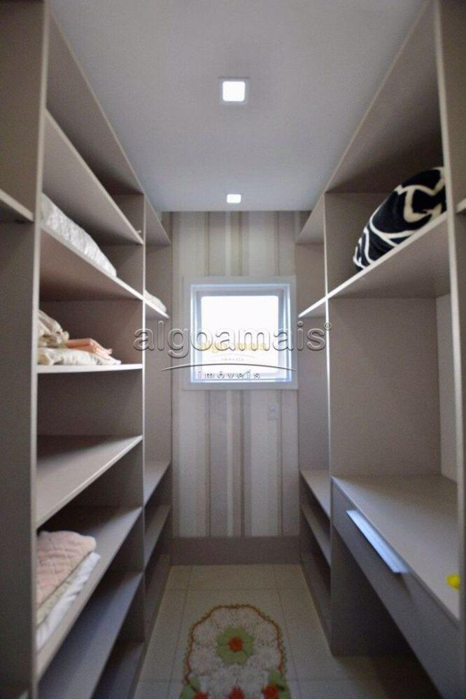 Casa de Condomínio à venda com 5 quartos, 316m² - Foto 29