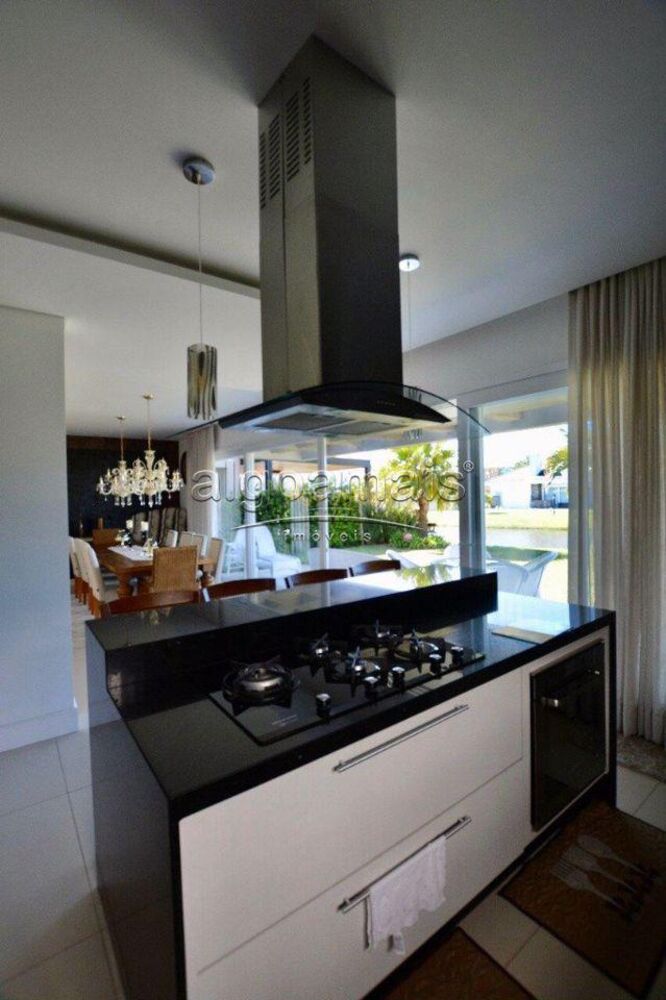 Casa de Condomínio à venda com 5 quartos, 316m² - Foto 13