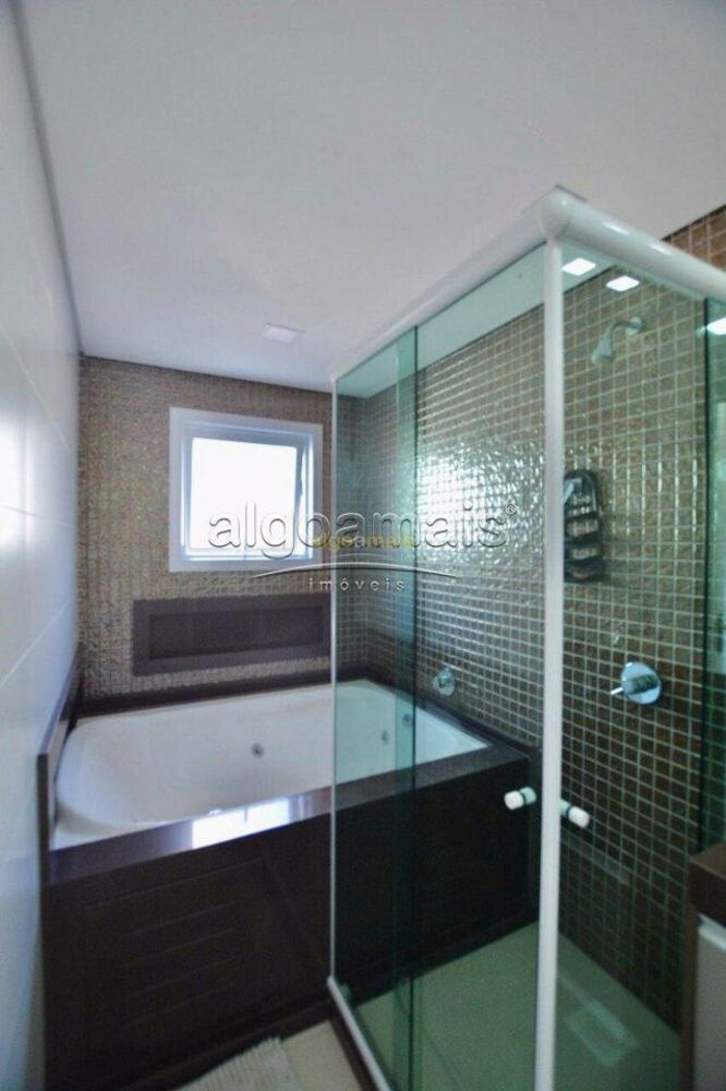 Casa de Condomínio à venda com 5 quartos, 316m² - Foto 28