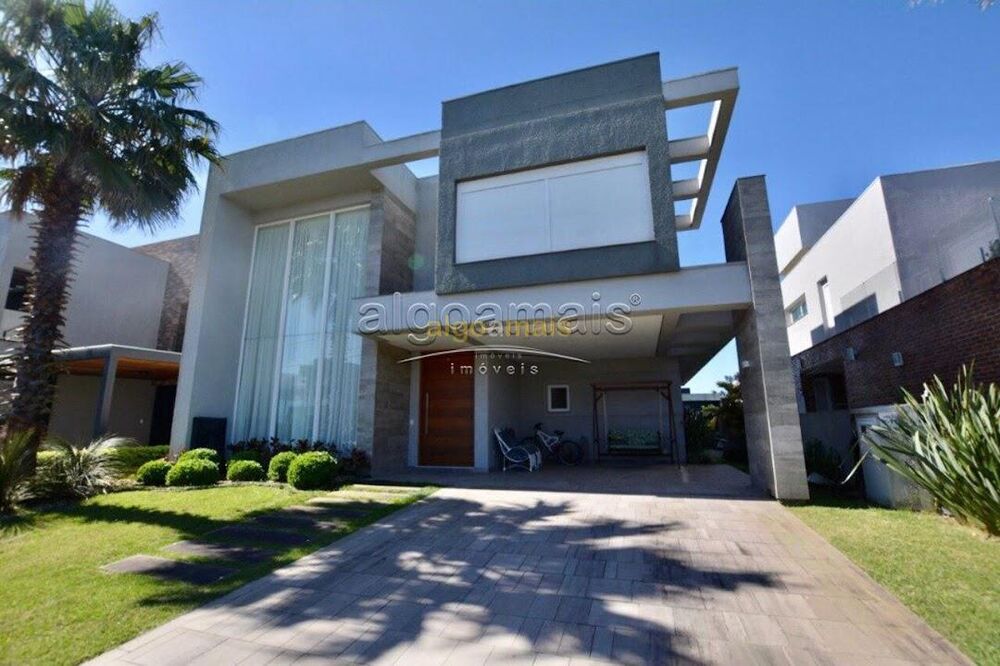 Casa de Condomínio à venda com 5 quartos, 316m² - Foto 2