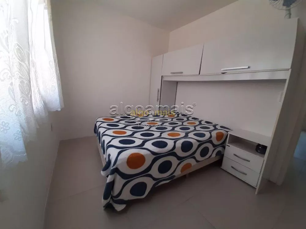 Casa, 5 quartos, 195 m² - Foto 1