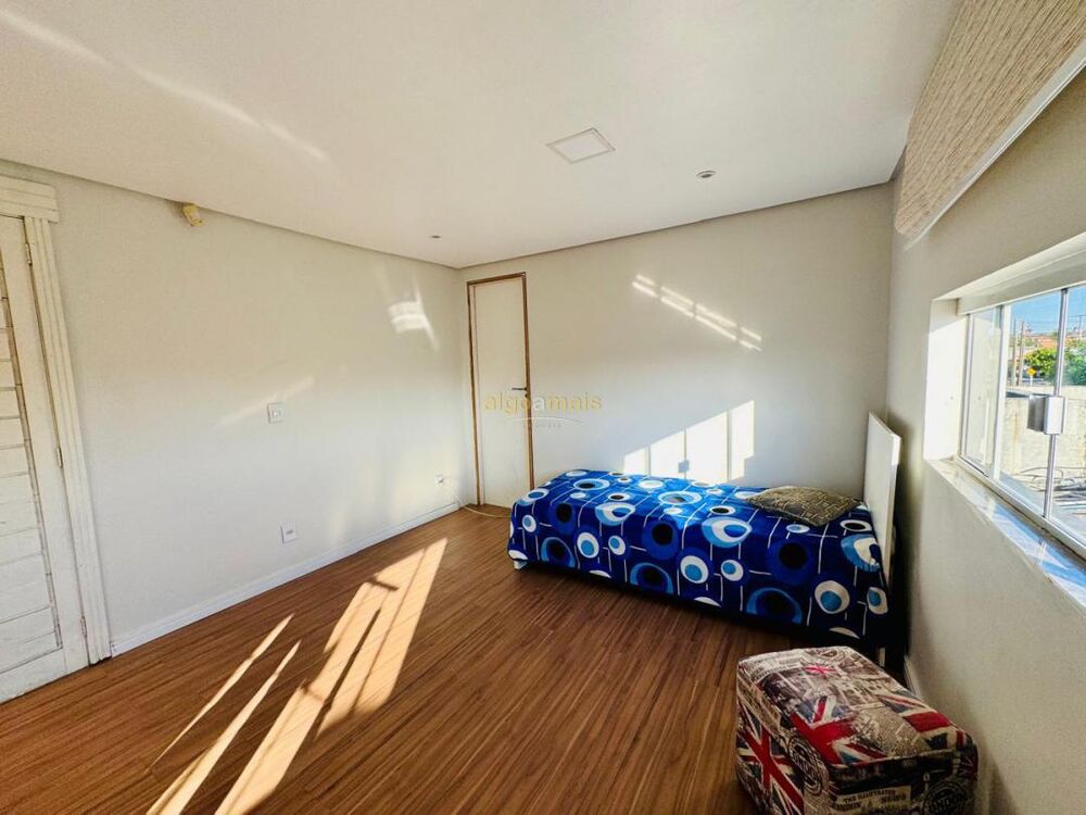 Casa, 3 quartos, 172 m² - Foto 4