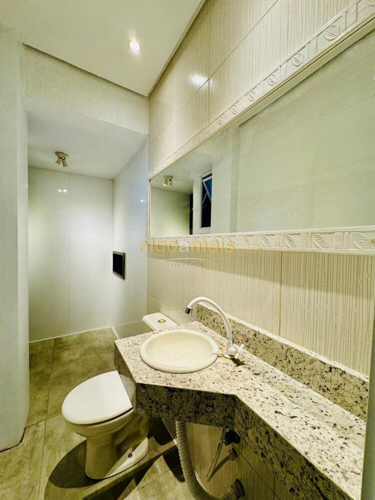 Casa, 3 quartos, 172 m² - Foto 2