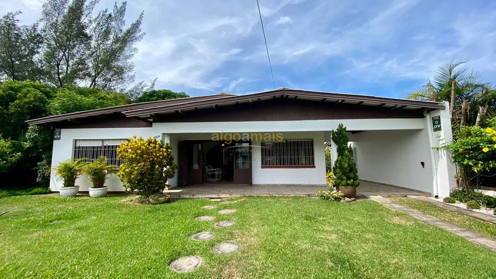 Casa, 3 quartos, 208 m² - Foto 1