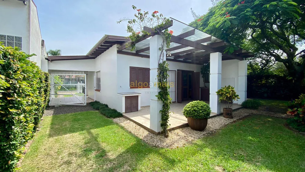 Casa, 3 quartos, 208 m² - Foto 2