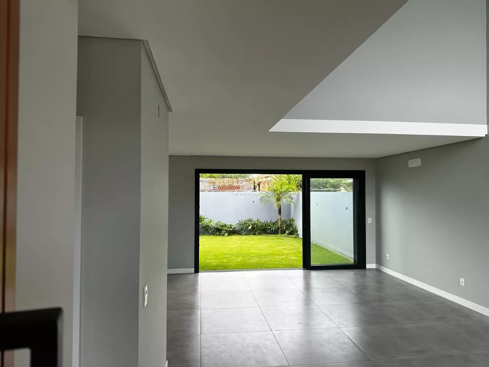 Casa, 4 quartos, 145 m² - Foto 2