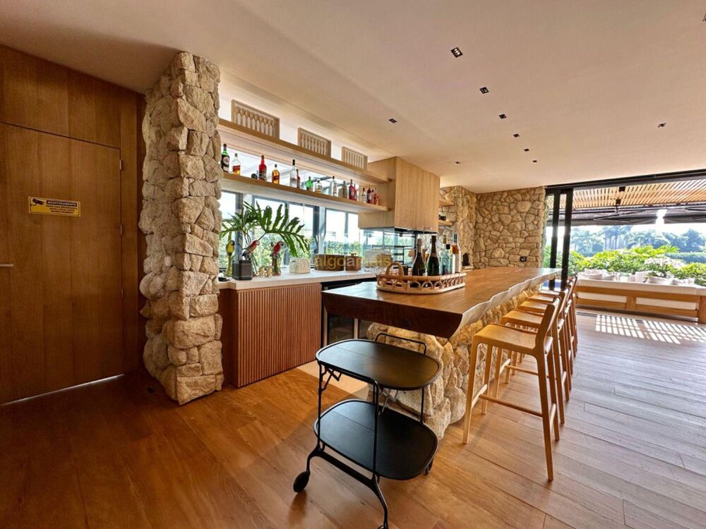 Casa, 3 quartos, 220 m² - Foto 1