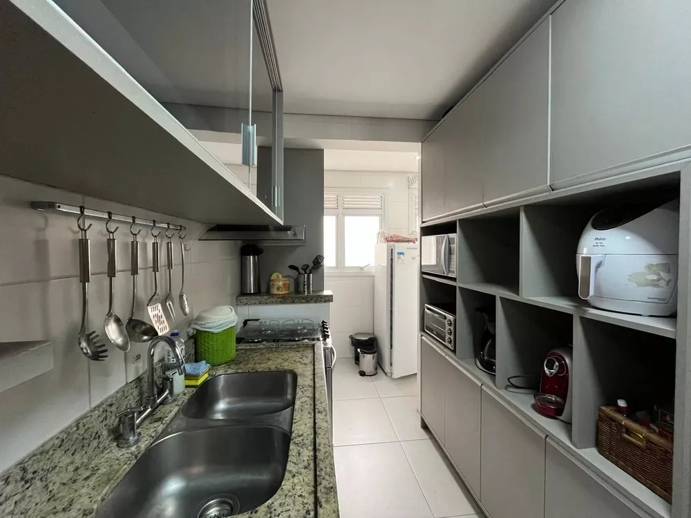 Apartamento à venda com 3 quartos, 174m² - Foto 10