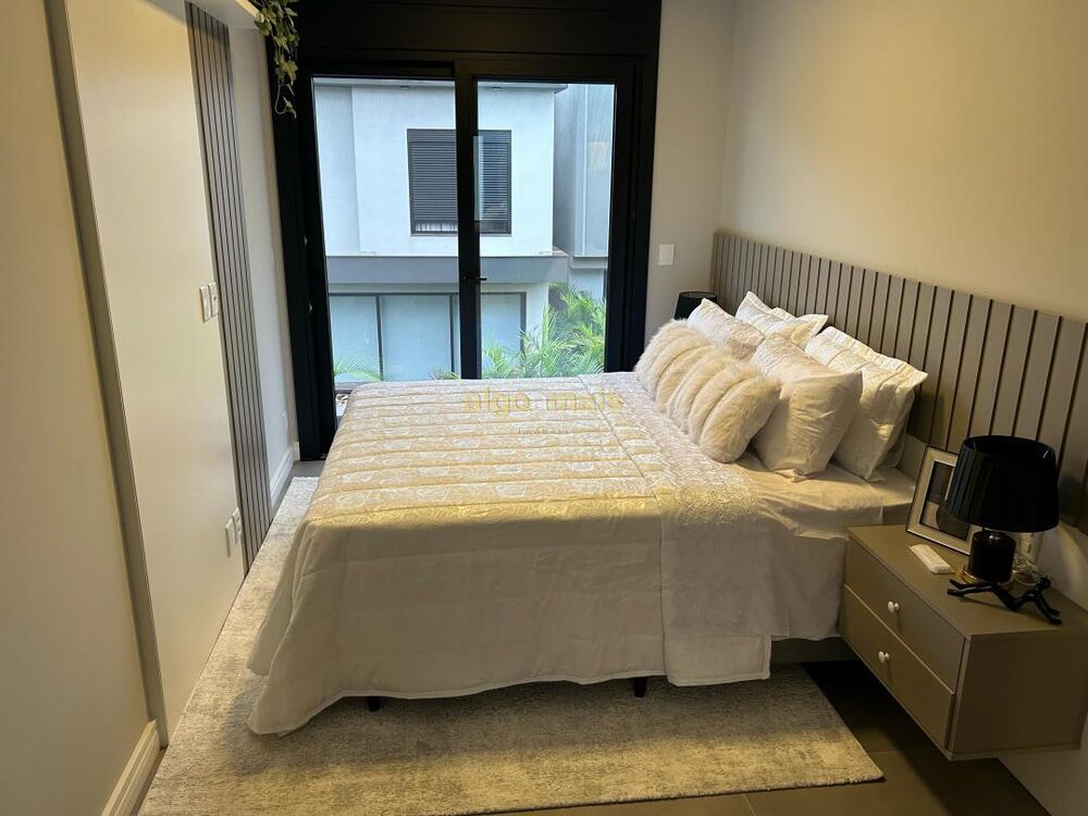 Casa de Condomínio à venda com 4 quartos, 263m² - Foto 17