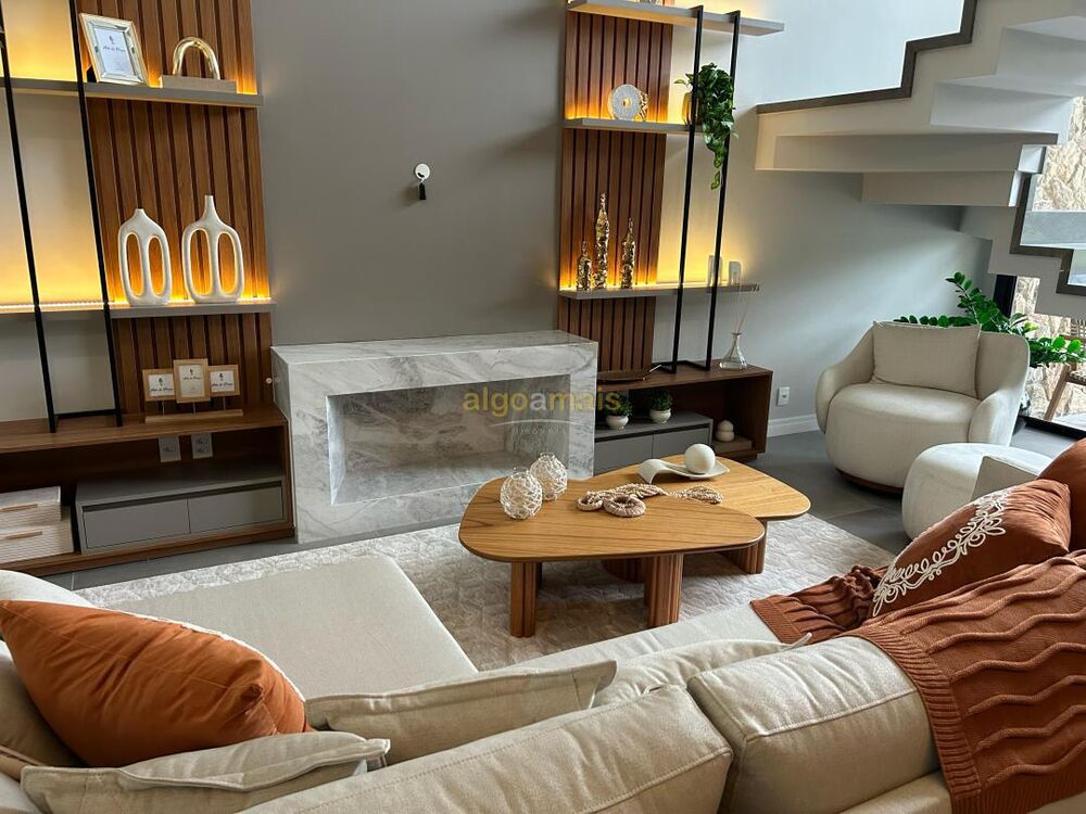 Casa de Condomínio à venda com 4 quartos, 263m² - Foto 2
