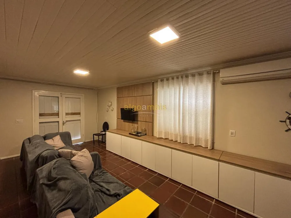 Casa, 3 quartos, 127 m² - Foto 1