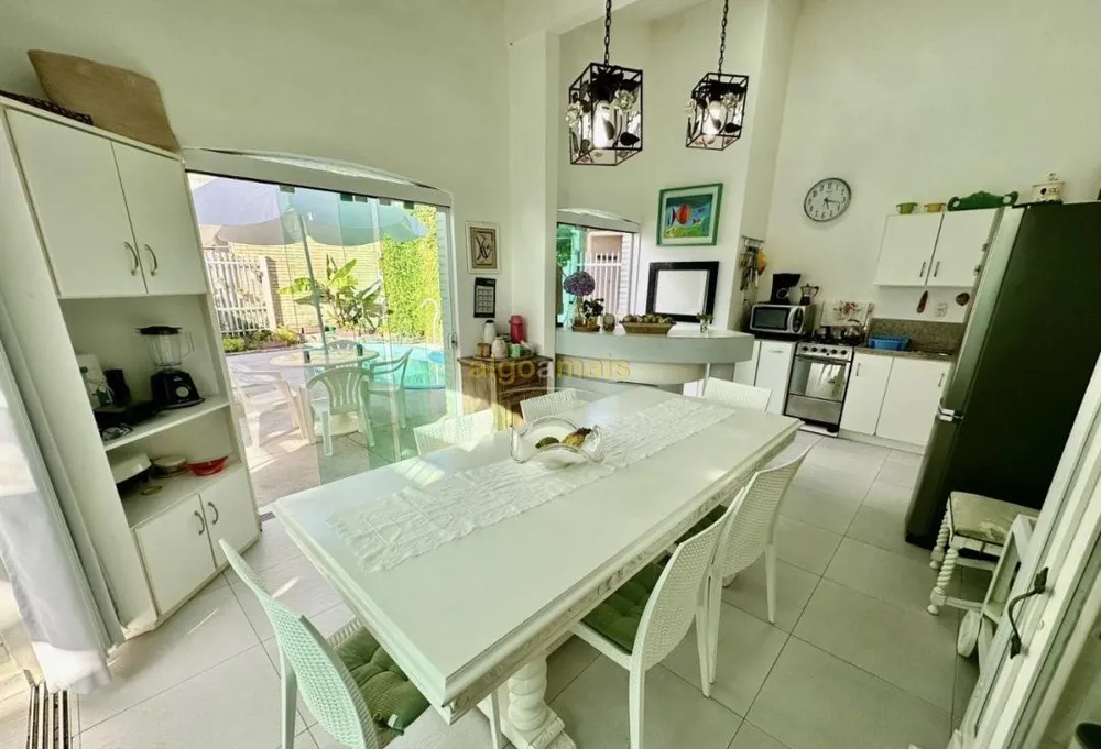 Casa, 4 quartos, 154 m² - Foto 3