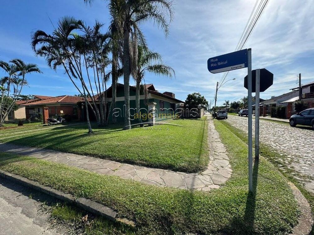 Casa, 3 quartos, 229 m² - Foto 2
