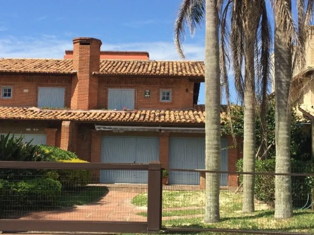 Casa à venda com 3 quartos, 190m² - Foto 1