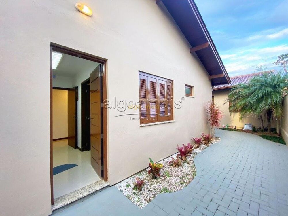 Casa, 5 quartos, 150 m² - Foto 1