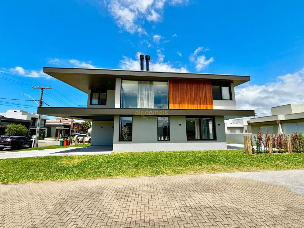 Casa, 3 quartos, 215 m² - Foto 4