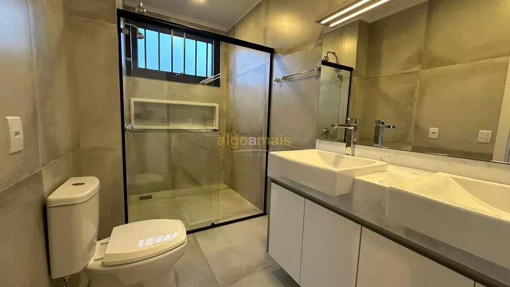 Casa, 5 quartos, 240 m² - Foto 3