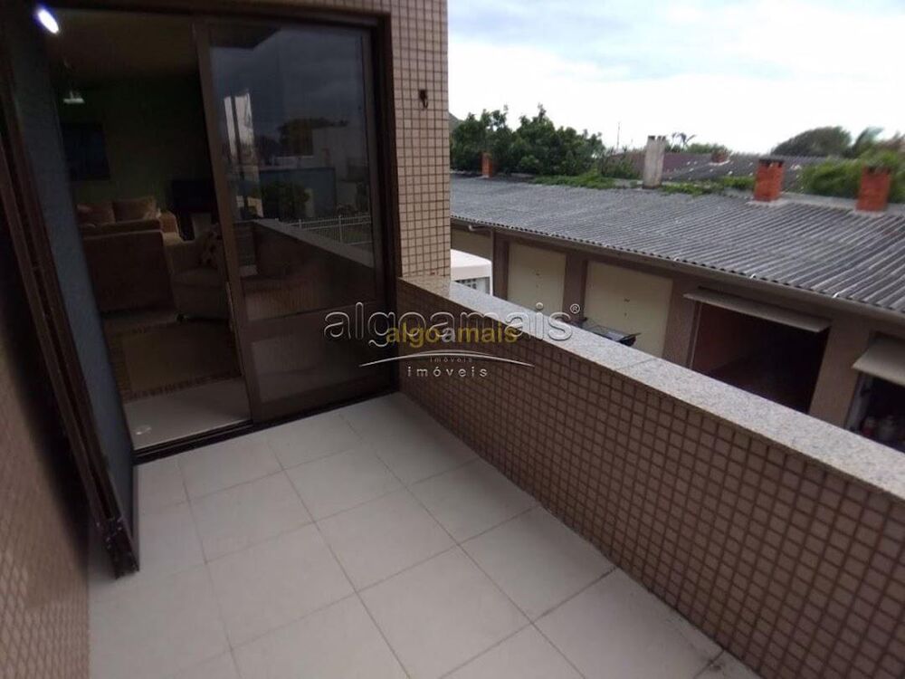 Apartamento à venda com 3 quartos - Foto 2