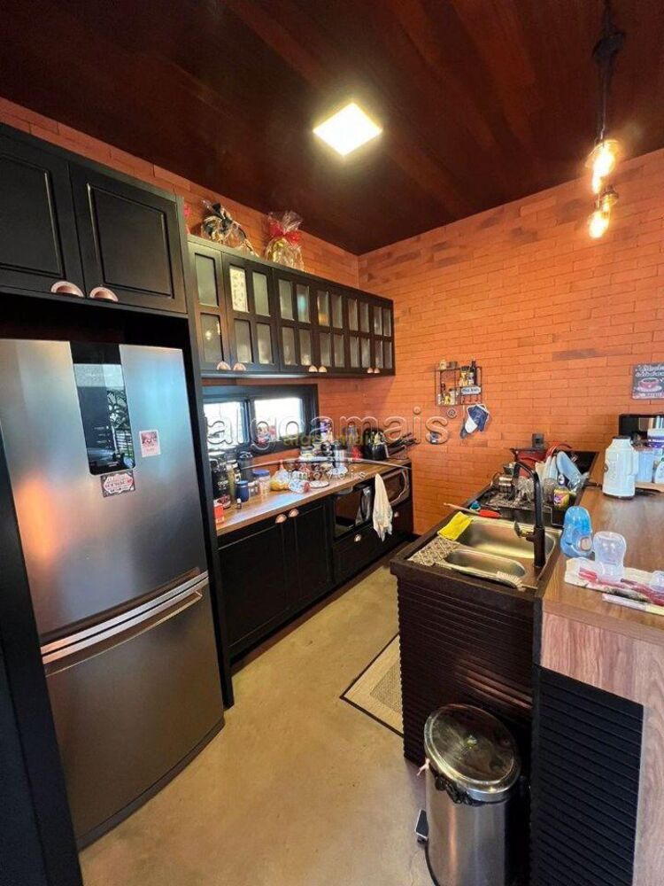 Casa de Condomínio à venda com 3 quartos, 275m² - Foto 5