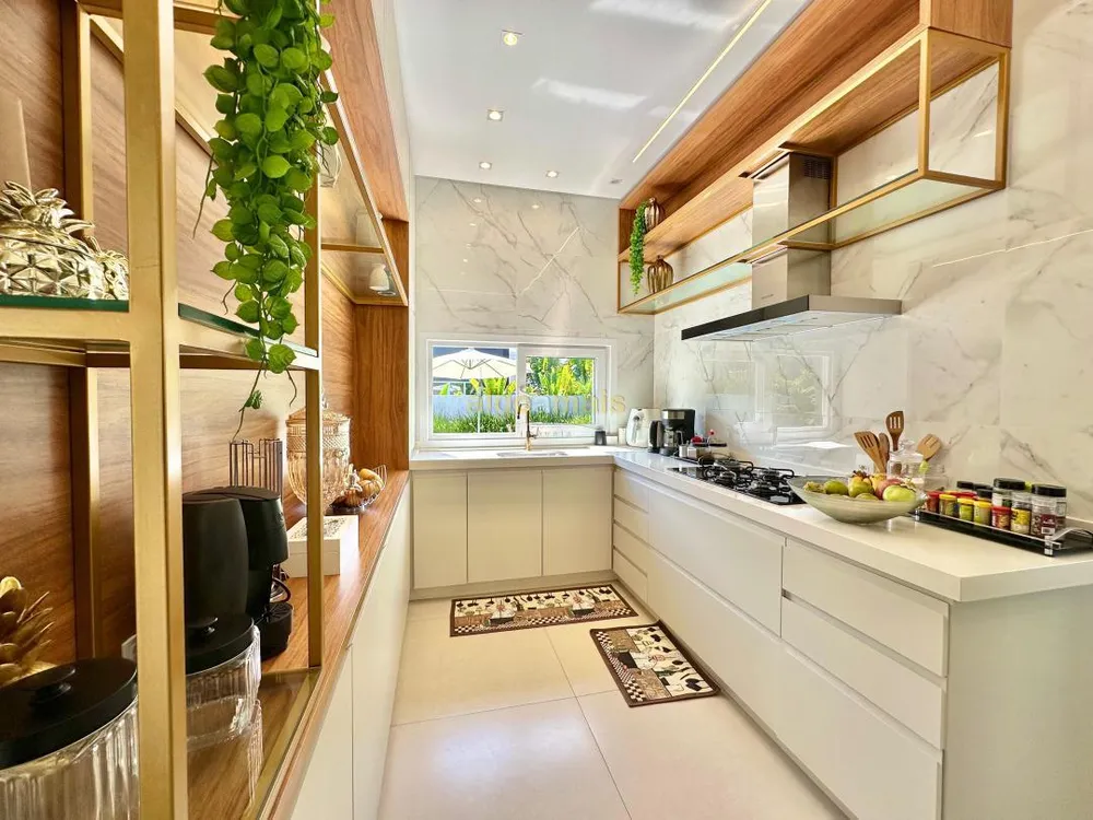 Casa, 4 quartos, 204 m² - Foto 2